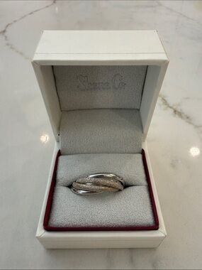 Brand New in Box, Never Worn Shane Co. Sterling Silver Rolling Ring